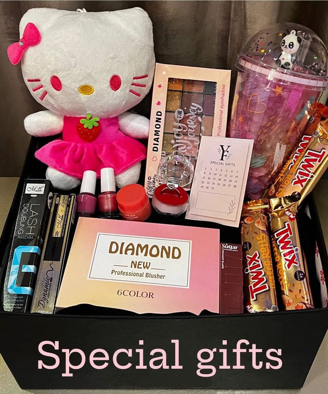 بوكس القلب المليء - صندوق أسود فاخر يحتوي على Hello Kitty بيضاء وردية مع عصابة ذهبية، ورود وردية طازة حقيقية في قاعدة بيضاء أنيقة، عطر نسائي بعبوة براقة وردية وذهبية، مجموعة مكياج فاخرة (أحمر شفاه وظلال عيون وأحمر خدود)، مجوهرات ذهبية وفضية، شوكولاتة بلجيكية فاخرة وتويكس ملفوفة بأشرطة وردية، تقويم جميل بتصميم وردي وذهبي، وبطاقة معايدة - هدية متكاملة فاخرة من كنوز مصر
